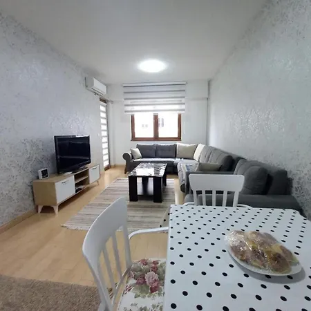 Grand Prestij Nova Apartman In Skopje Exterior photo